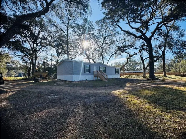 $285,900 | 11487 Southwest 42nd Terrace, Webster, FL 33597