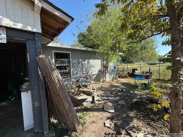 $64,900 | 818 Frank Street, San Antonio, TX 78208