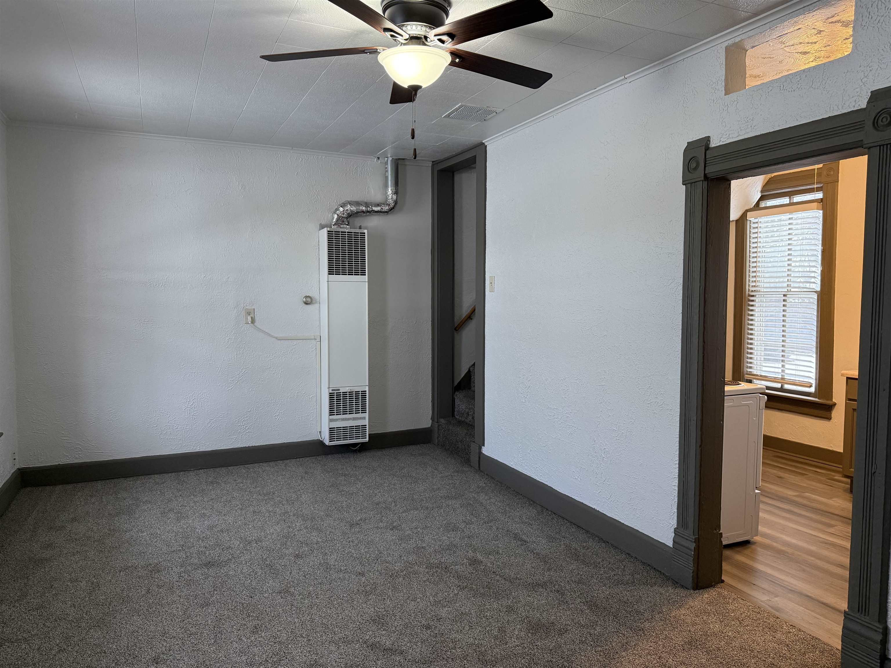 1400 Knapp Street Oshkosh, WI 54902 - Photo 4 of 12