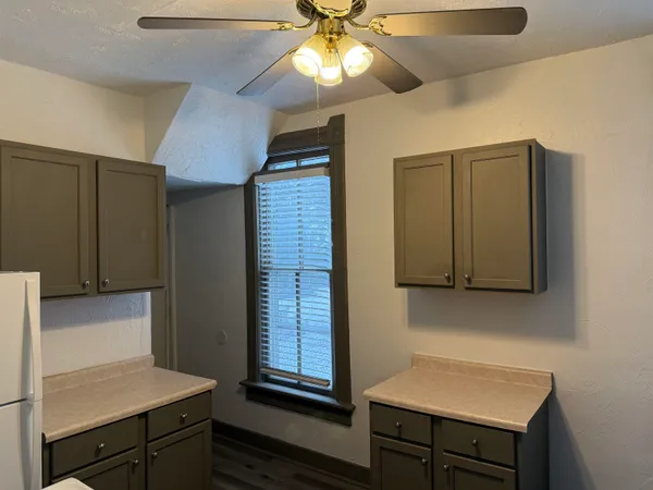 $214,900 | 1400 Knapp Street, Oshkosh, WI 54902