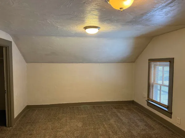 $214,900 | 1400 Knapp Street, Oshkosh, WI 54902