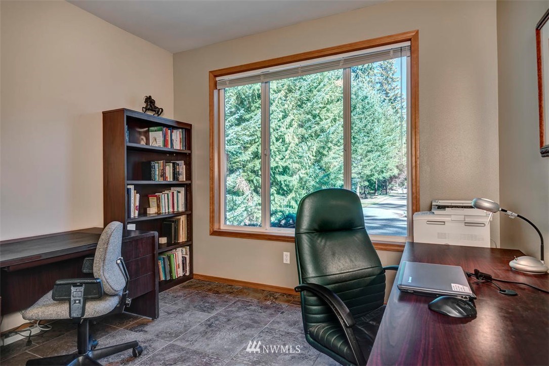25505 Southeast Issaquah-Fall City Road Issaquah, WA 98029 - Photo 14 of 25 Gallery Image 14