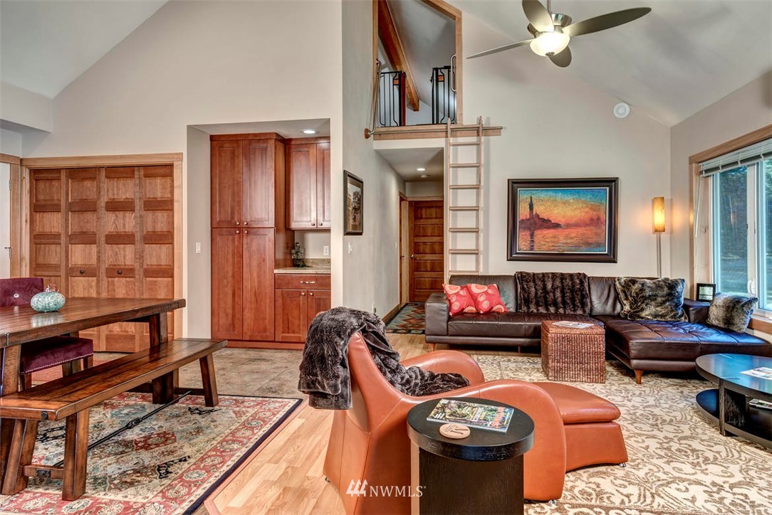 25505 Southeast Issaquah-Fall City Road Issaquah, WA 98029 - Photo 17 of 25 Gallery Image 17