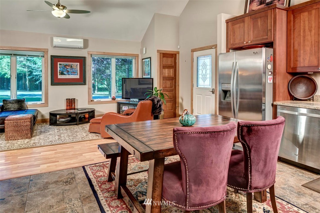 25505 Southeast Issaquah-Fall City Road Issaquah, WA 98029 - Photo 20 of 25 Gallery Image 20