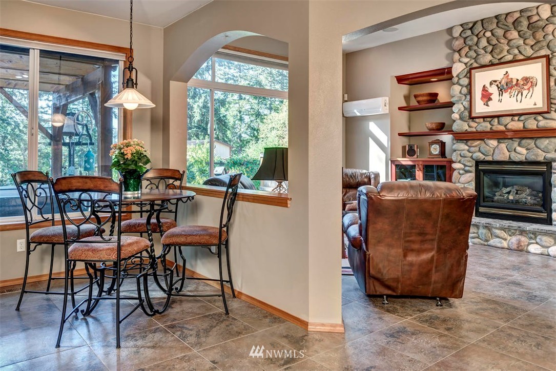 25505 Southeast Issaquah-Fall City Road Issaquah, WA 98029 - Photo 6 of 25 Gallery Image 6