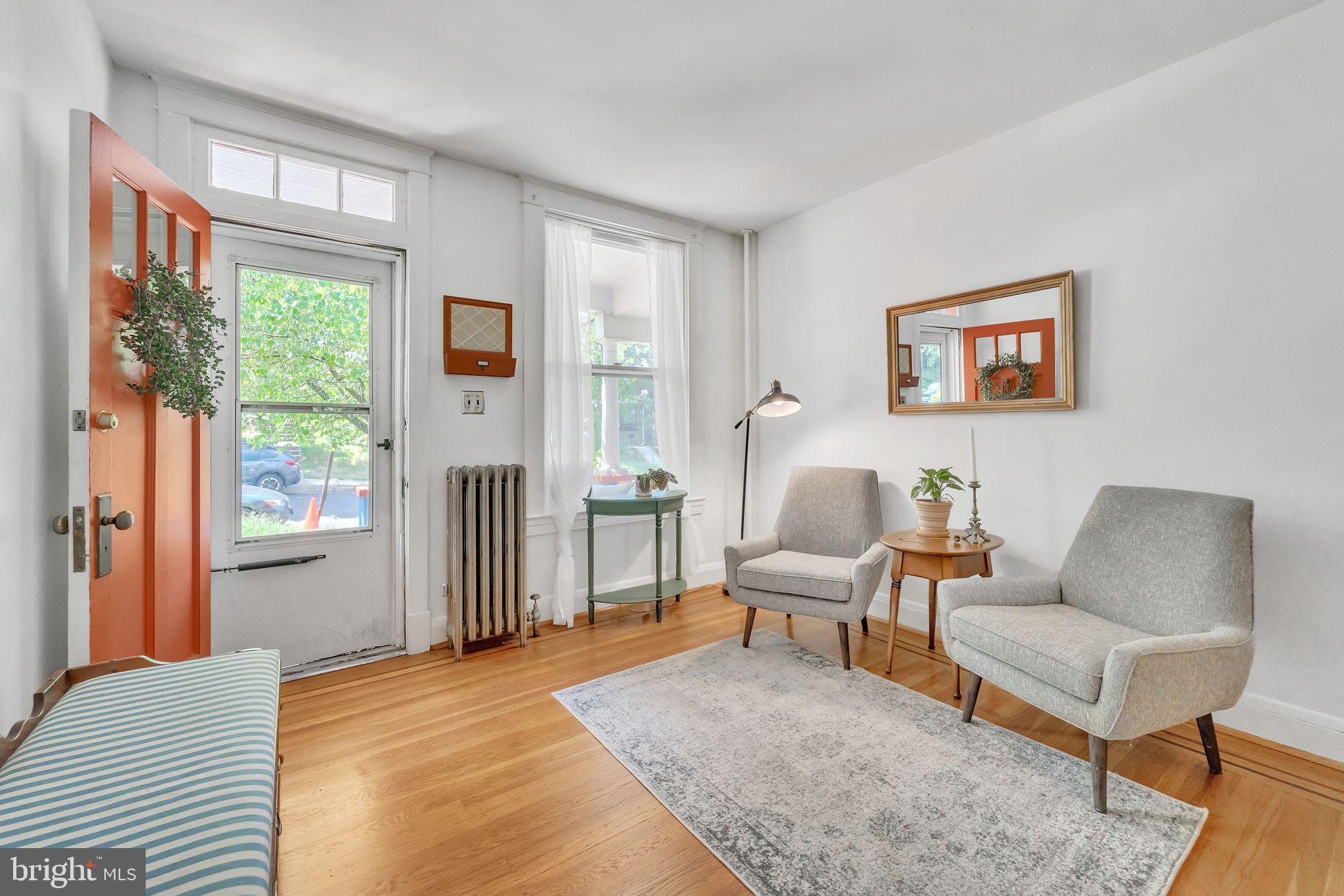 1124 Roland Heights Avenue Baltimore, MD 21211 - Photo 4 of 31 Gallery Image 4