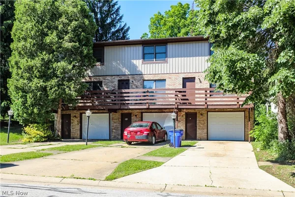 $329,000 | 501 North Park Drive, Ravenna, OH 44266