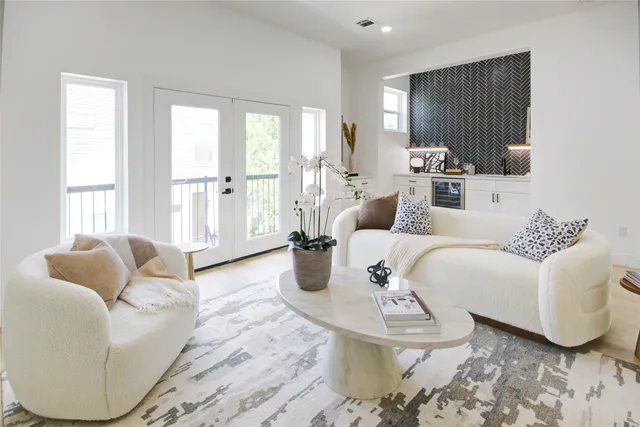 $3,600 | 1214 West 24th Street, Unit C, Houston, TX 77008