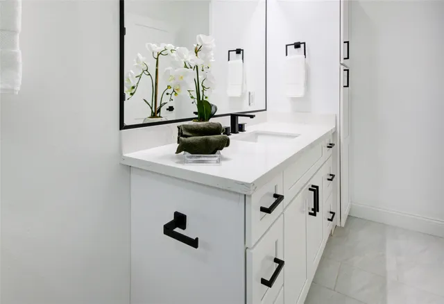 $3,600 | 1214 West 24th Street, Unit C, Houston, TX 77008