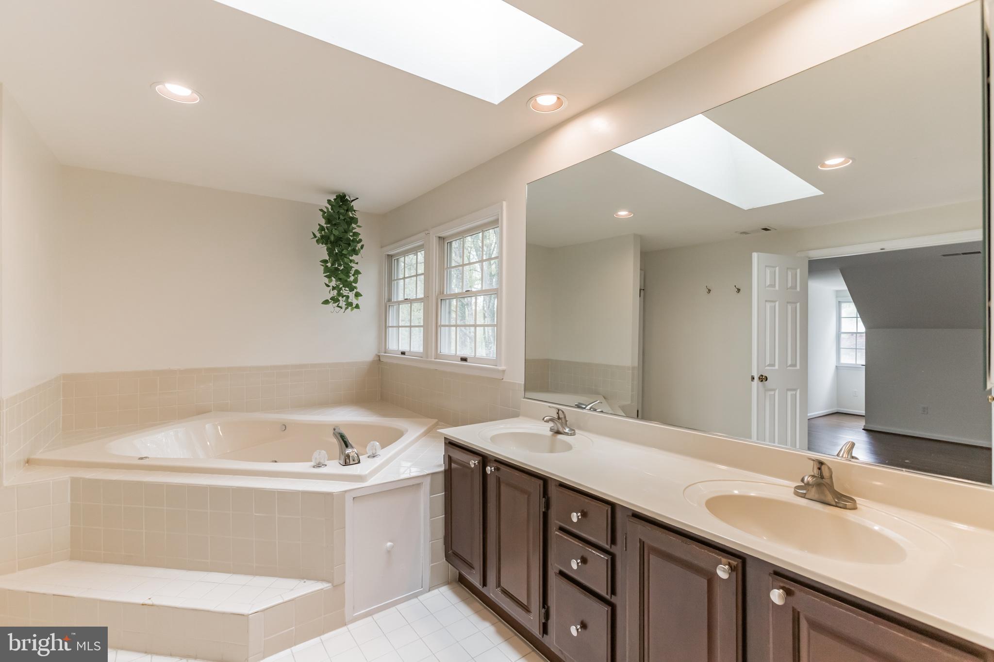 9719 Deep Smoke Columbia, MD 21046 - Photo 6 of 33