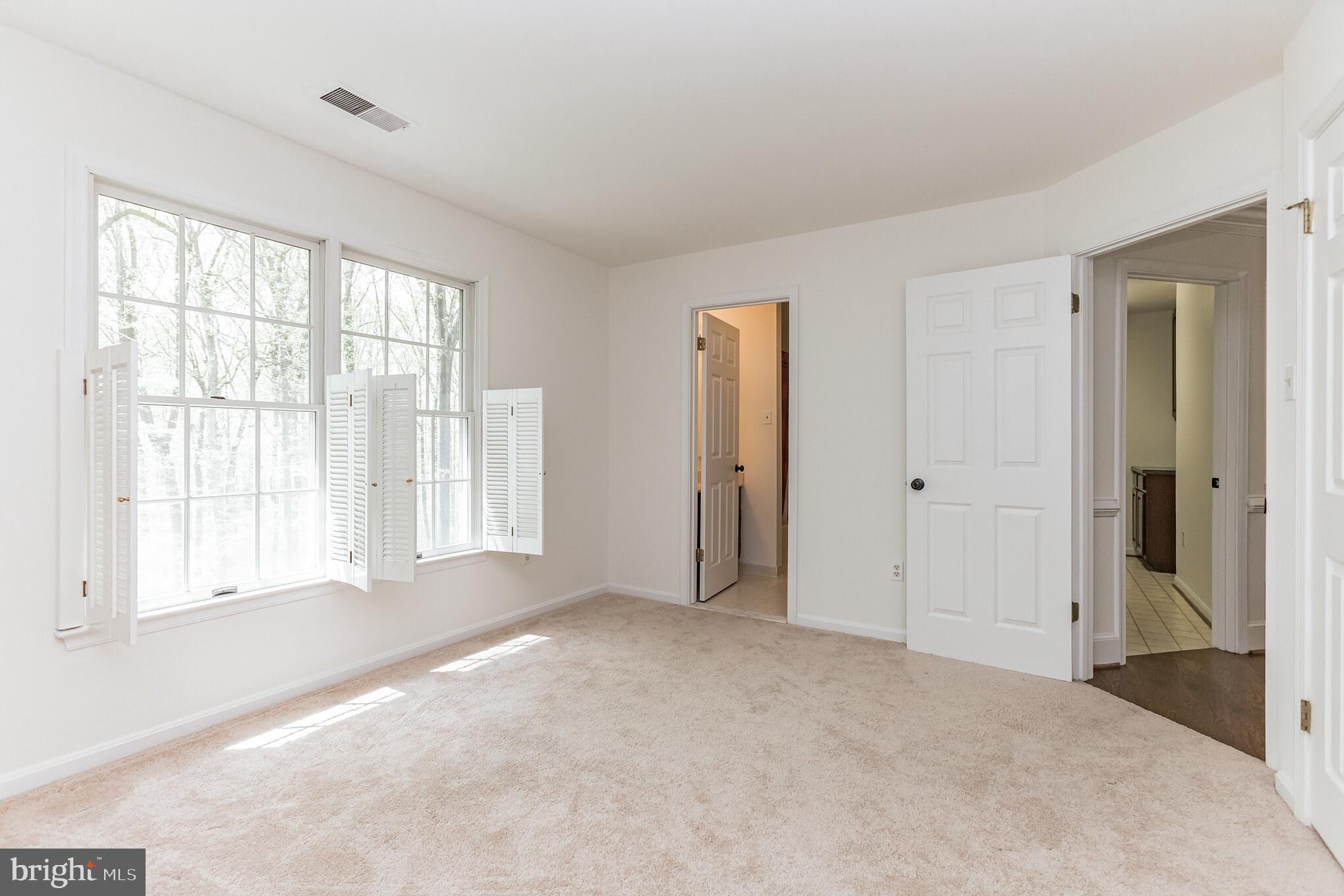 9719 Deep Smoke Columbia, MD 21046 - Photo 8 of 33