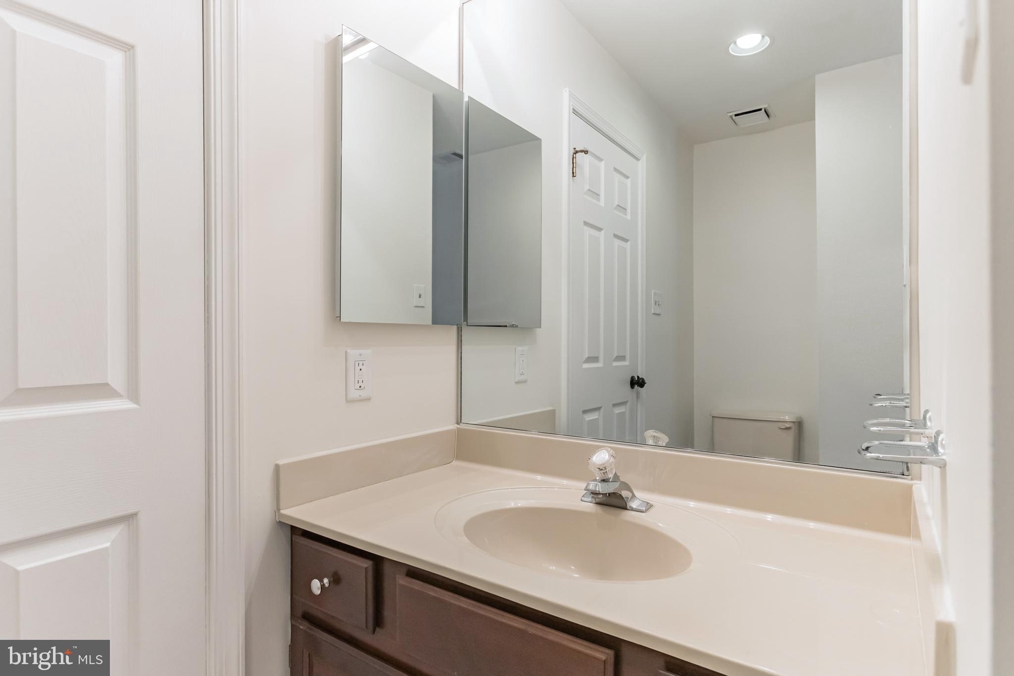 9719 Deep Smoke Columbia, MD 21046 - Photo 9 of 33