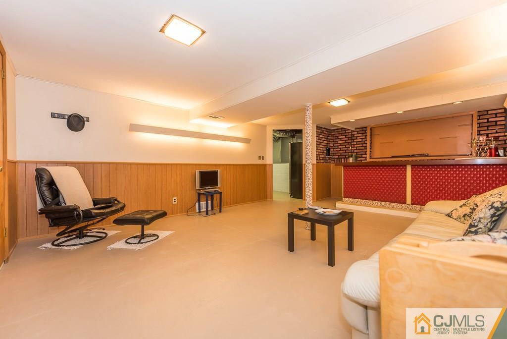 220 Denman Road Cranford, NJ 07016 - Photo 22 of 25 Gallery Image 22