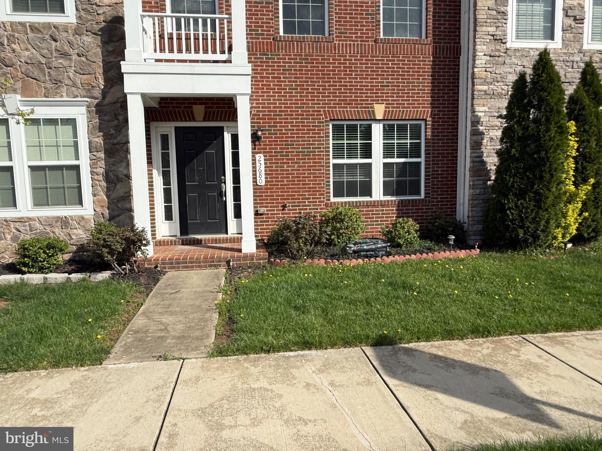 25680 Pleasant Valley Road Chantilly, VA 20152 - Photo 2 of 50