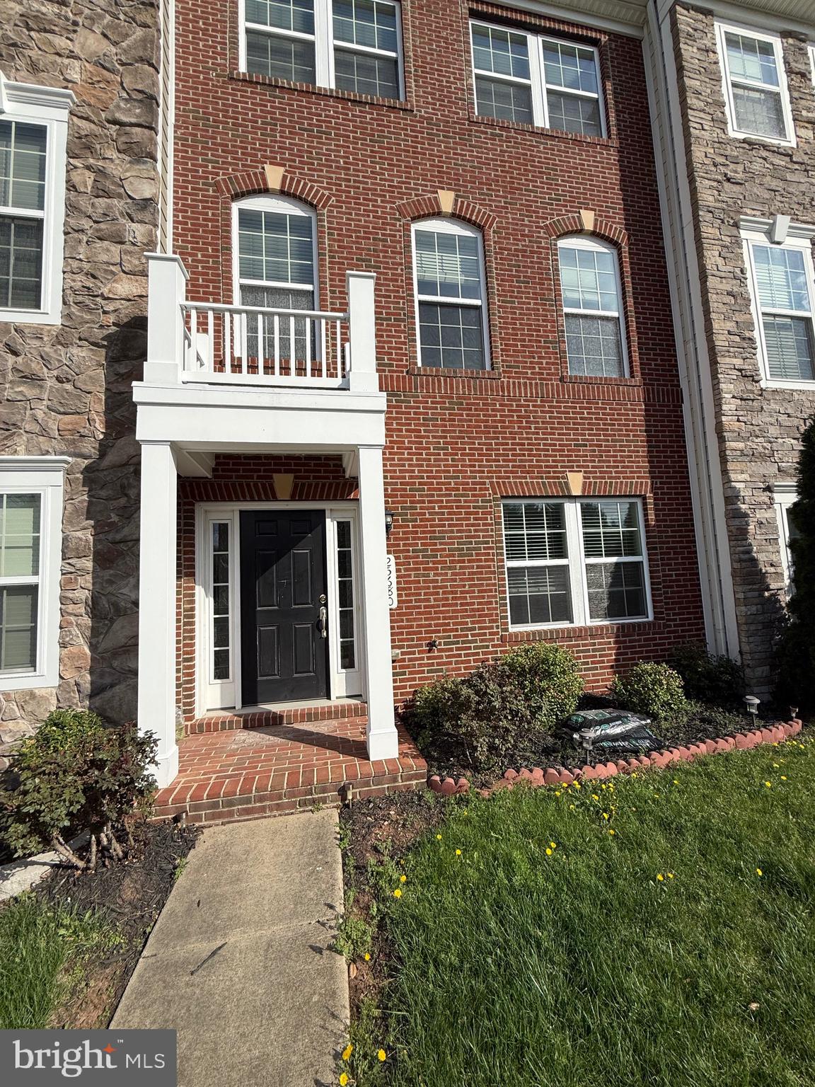 25680 Pleasant Valley Road Chantilly, VA 20152 - Photo 3 of 50