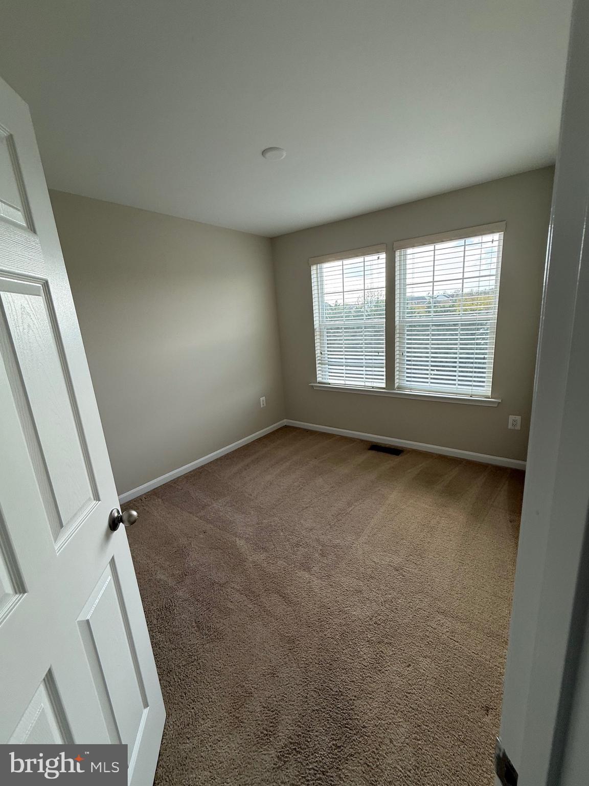 25680 Pleasant Valley Road Chantilly, VA 20152 - Photo 32 of 50