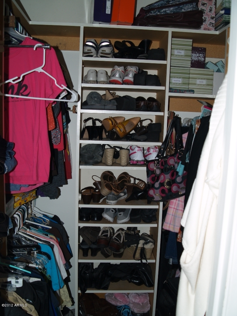 3826 West Dalphin Road Phoenix, AZ 85051 - Photo 12 of 22 Master Closet