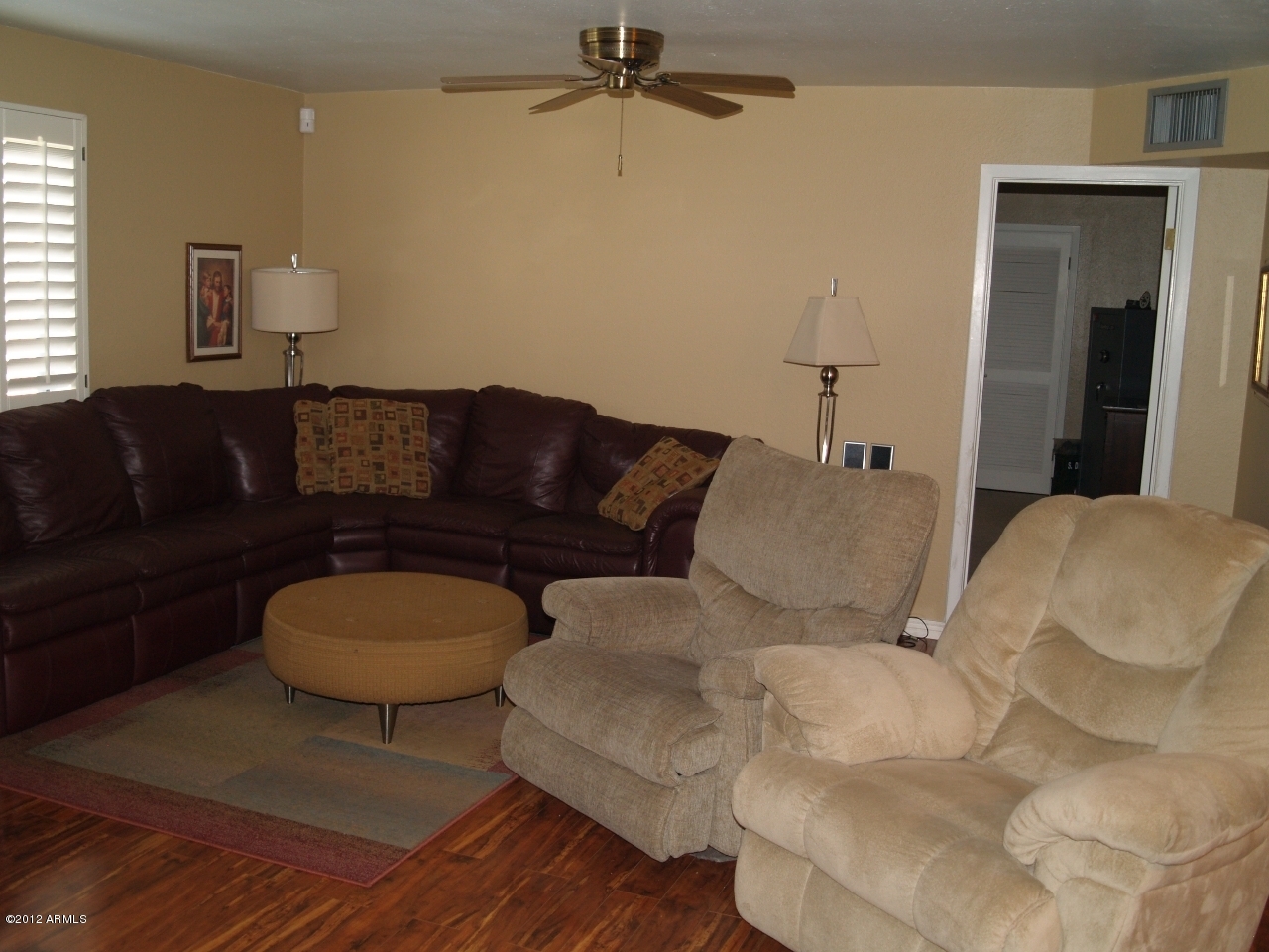 3826 West Dalphin Road Phoenix, AZ 85051 - Photo 8 of 22 Family Room view 2