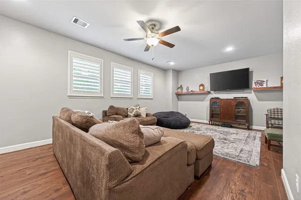 $649,900 | 225 Skipper Jack Drive, Montgomery, TX 77316