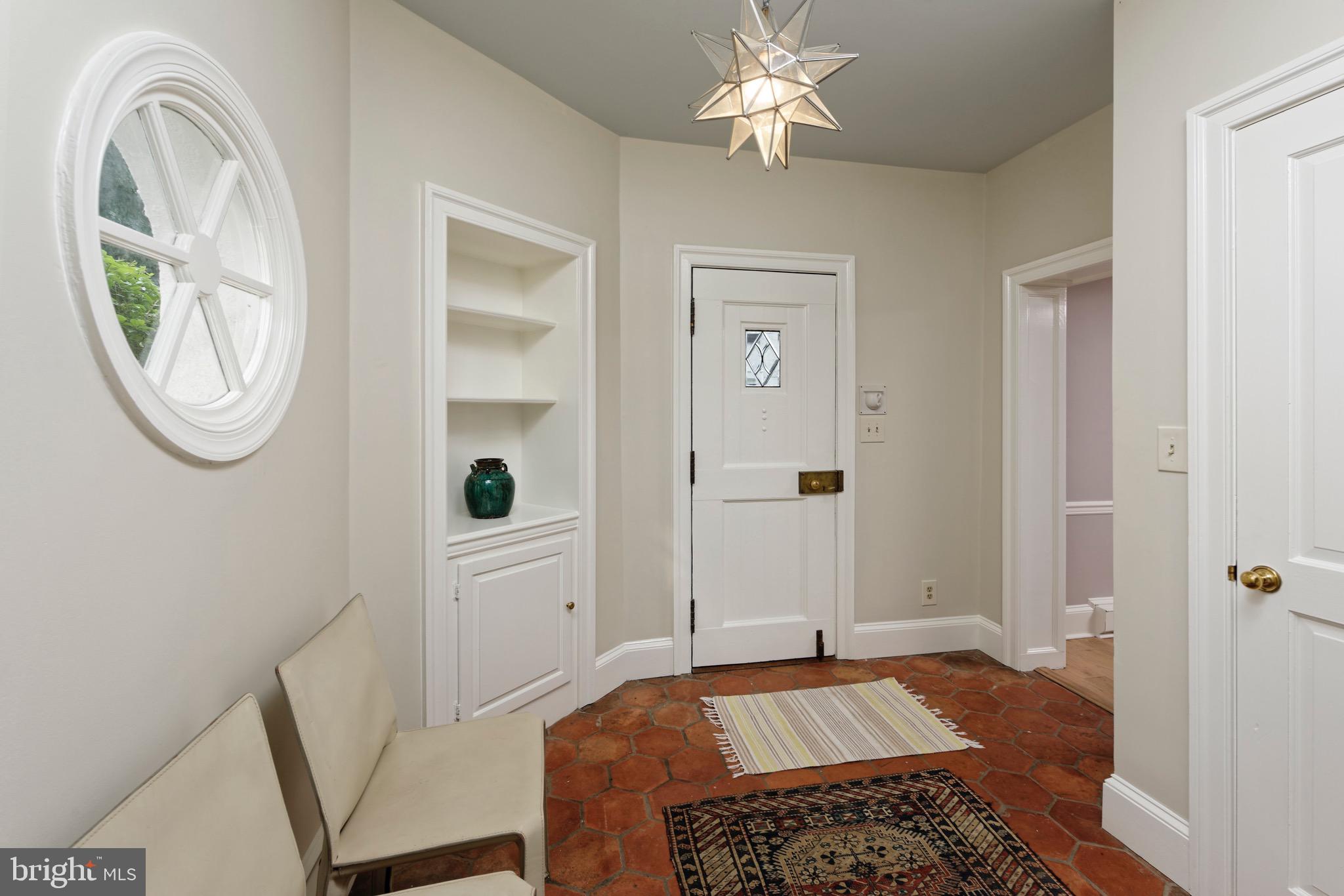 21896 Pot House Road Middleburg, VA 20117 - Photo 29 of 70 Welcoming Foyer w/built-in & unique round window