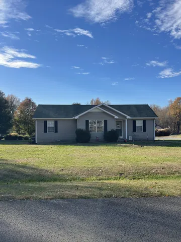 $268,900 | 135 Leigh Anna Circle, Lafayette, TN 37083