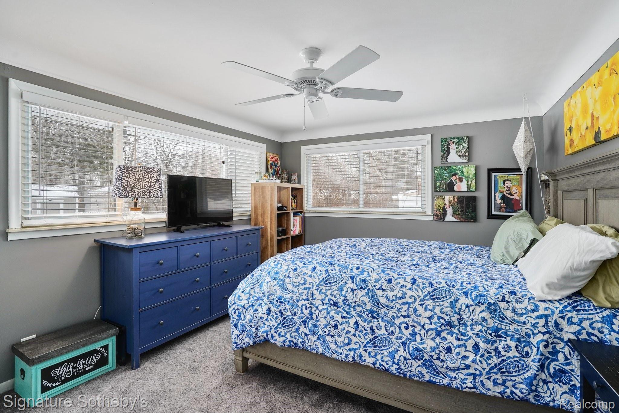 21127 Inkster Road Farmington, MI 48336 - Photo 3 of 24 23-web-or-mls-21127 Inkster Road Farmington Hills - 22.jpg