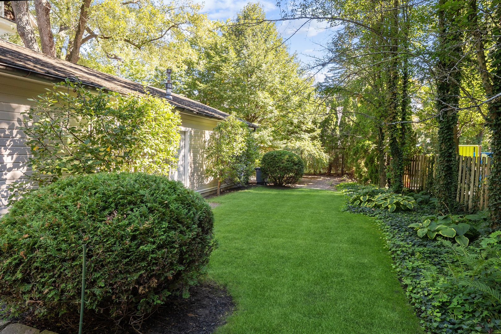 415 East Deerpath Road Lake Forest, IL 60045 - Photo 22 of 26 a view of outdoor space and yard