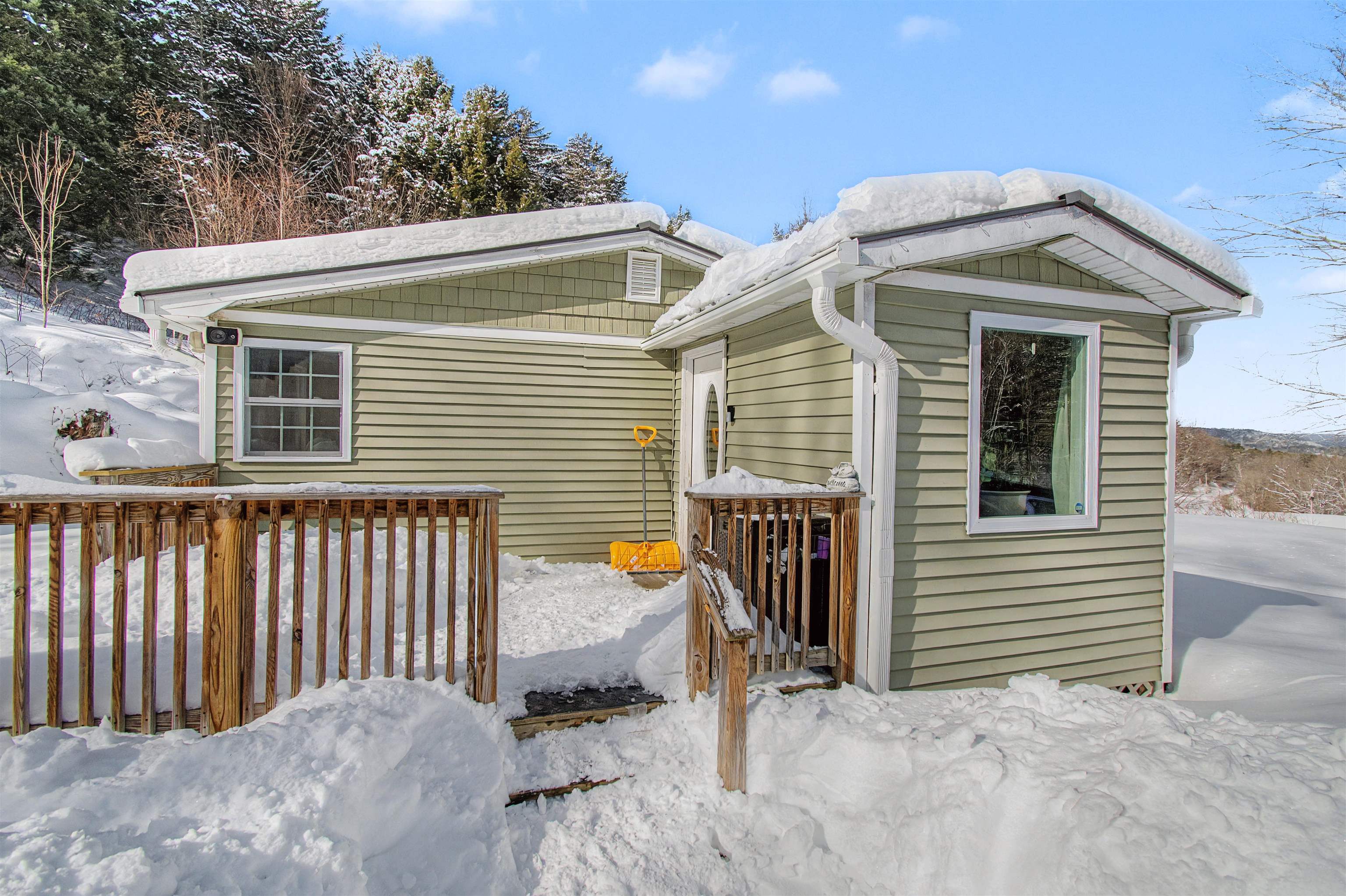 1572 Chandler Road Berlin, VT 05663 - Photo 2 of 53