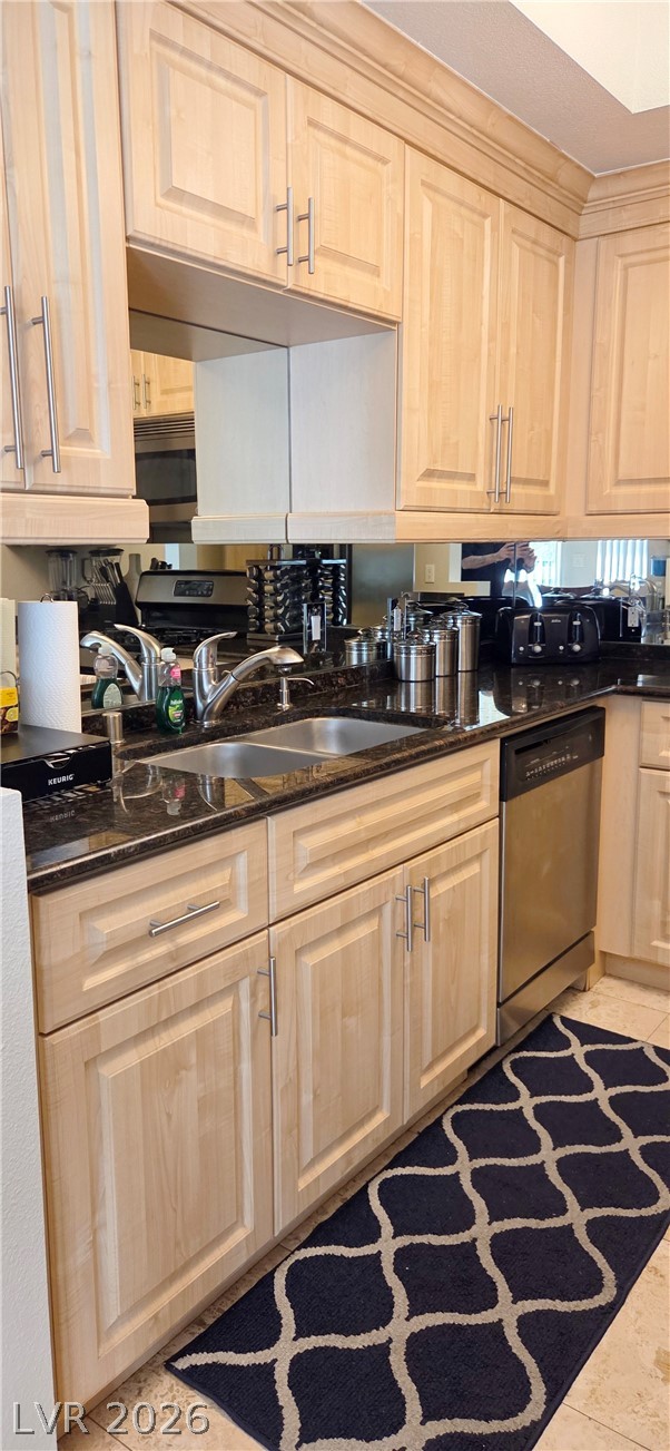 210 East Flamingo Road, Unit 208 Las Vegas, NV 89169 - Photo 15 of 40