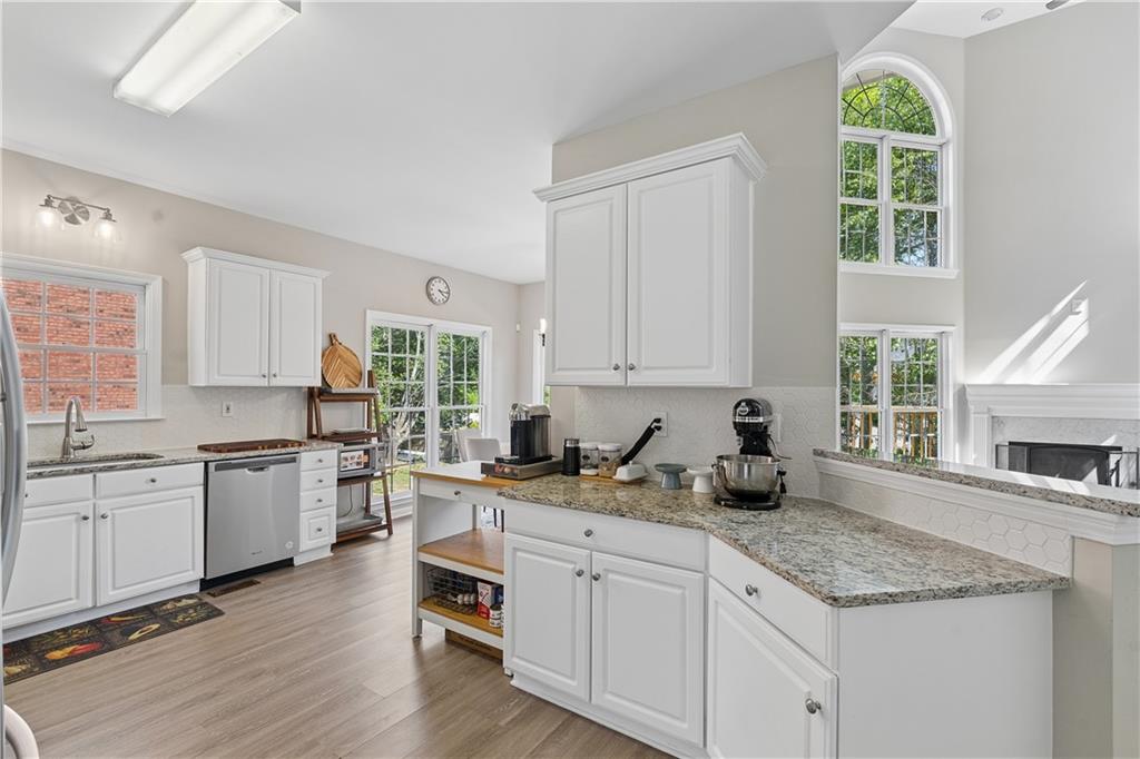 2775 Factor Walk Boulevard Suwanee, GA 30024 - Photo 11 of 58