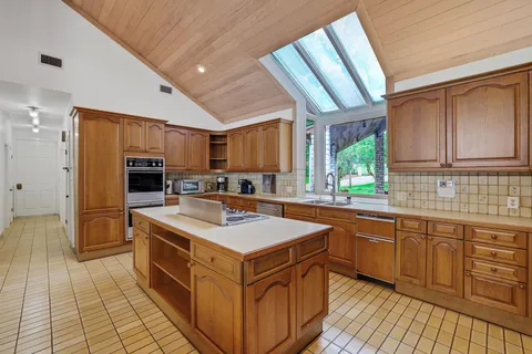 $1,495,000 | 425 Old Fm 224, Coldspring, TX 77331