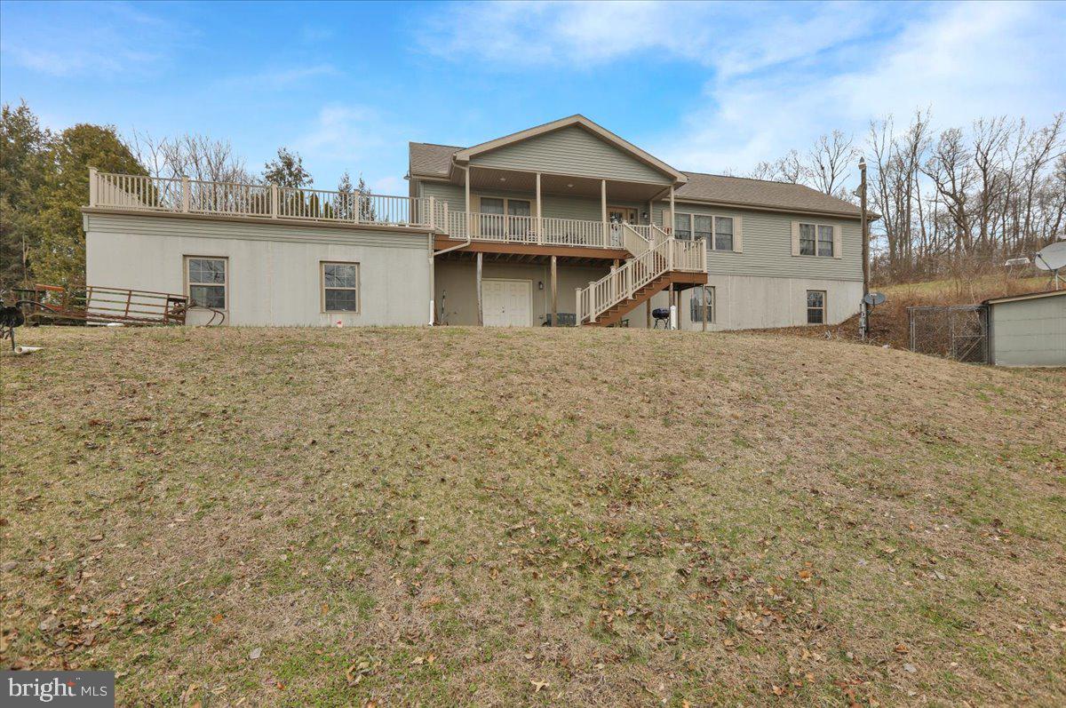 132 Strausser Road Hamburg, PA 19526 - Photo 2 of 67 a front view of a house with a yard