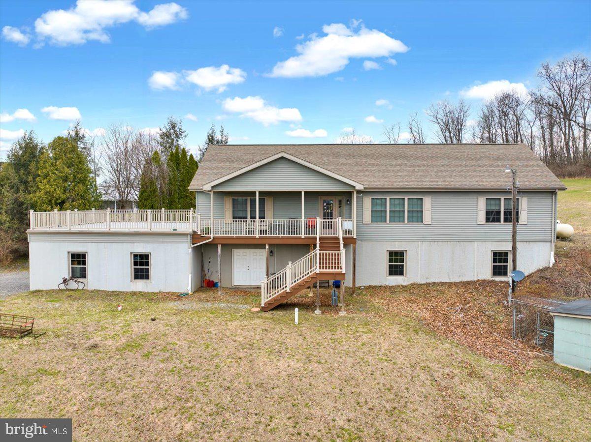 132 Strausser Road Hamburg, PA 19526 - Photo 48 of 67 a house view with a garden space