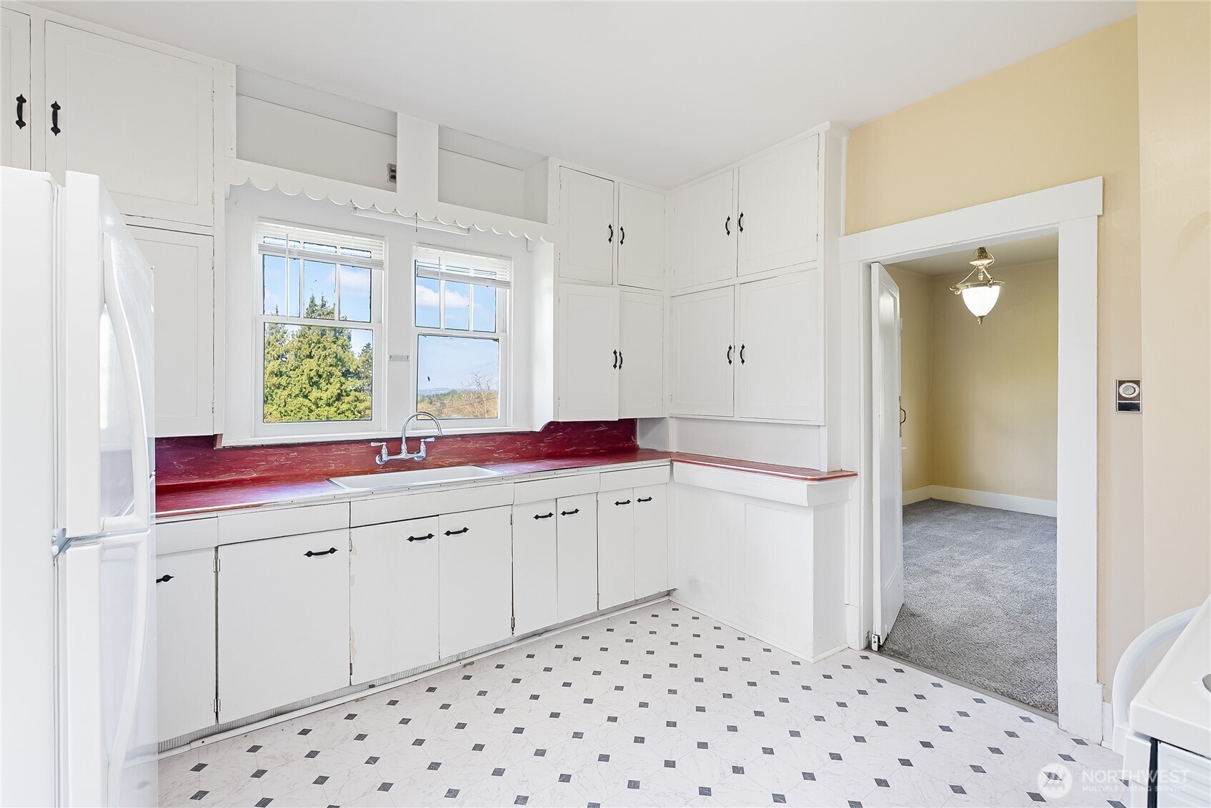 399 East Smith Road Bellingham, WA 98226 - Photo 12 of 40