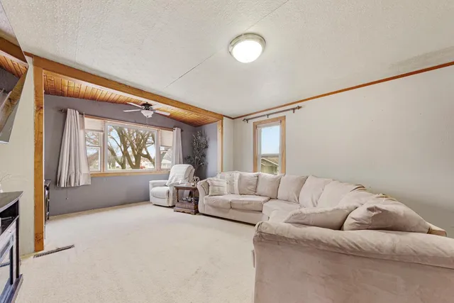 $104,900 | 1114 North Prairie Avenue, Fairmont, MN 56031