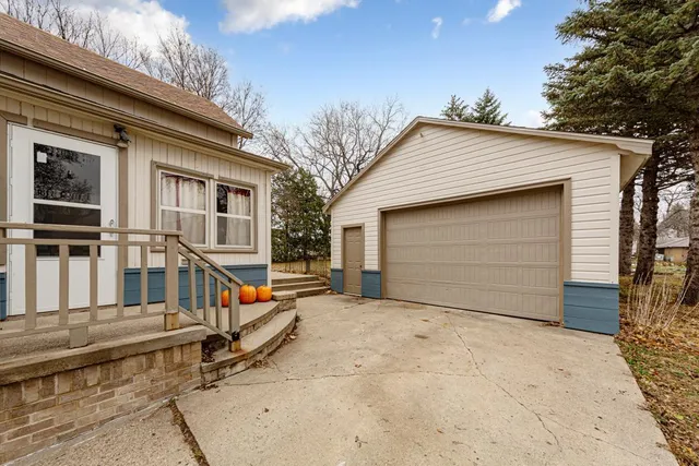 $104,900 | 1114 North Prairie Avenue, Fairmont, MN 56031