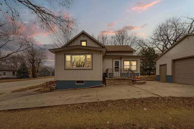 $104,900 | 1114 North Prairie Avenue, Fairmont, MN 56031