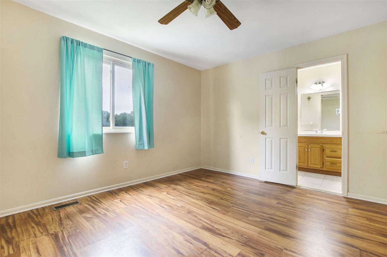 10336 North Linden Road Clio, MI 48420 - Photo 21 of 47 50082115-20.JPG