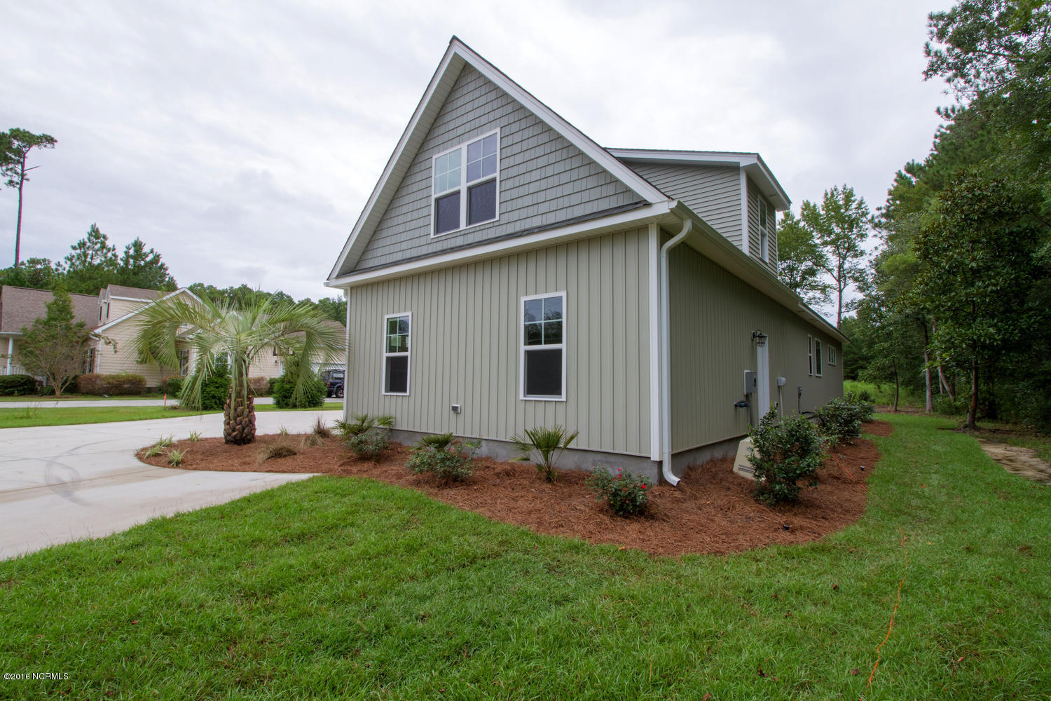 5665 Greenville Loop Road Wilmington, NC 28409 - Photo 6 of 7 5665 Greenville Loop Rd-large-006-4-Rear