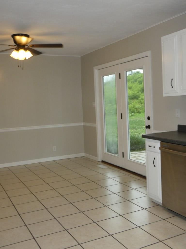 12288 Maple Street Glade Spring, VA 24340 - Photo 10 of 23 Gallery Image 10