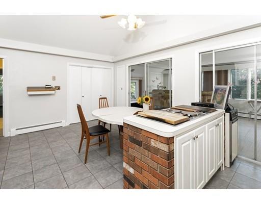 20 Edgemere Road Lynnfield, MA 01940 - Photo 13 of 36 Gallery Image 13