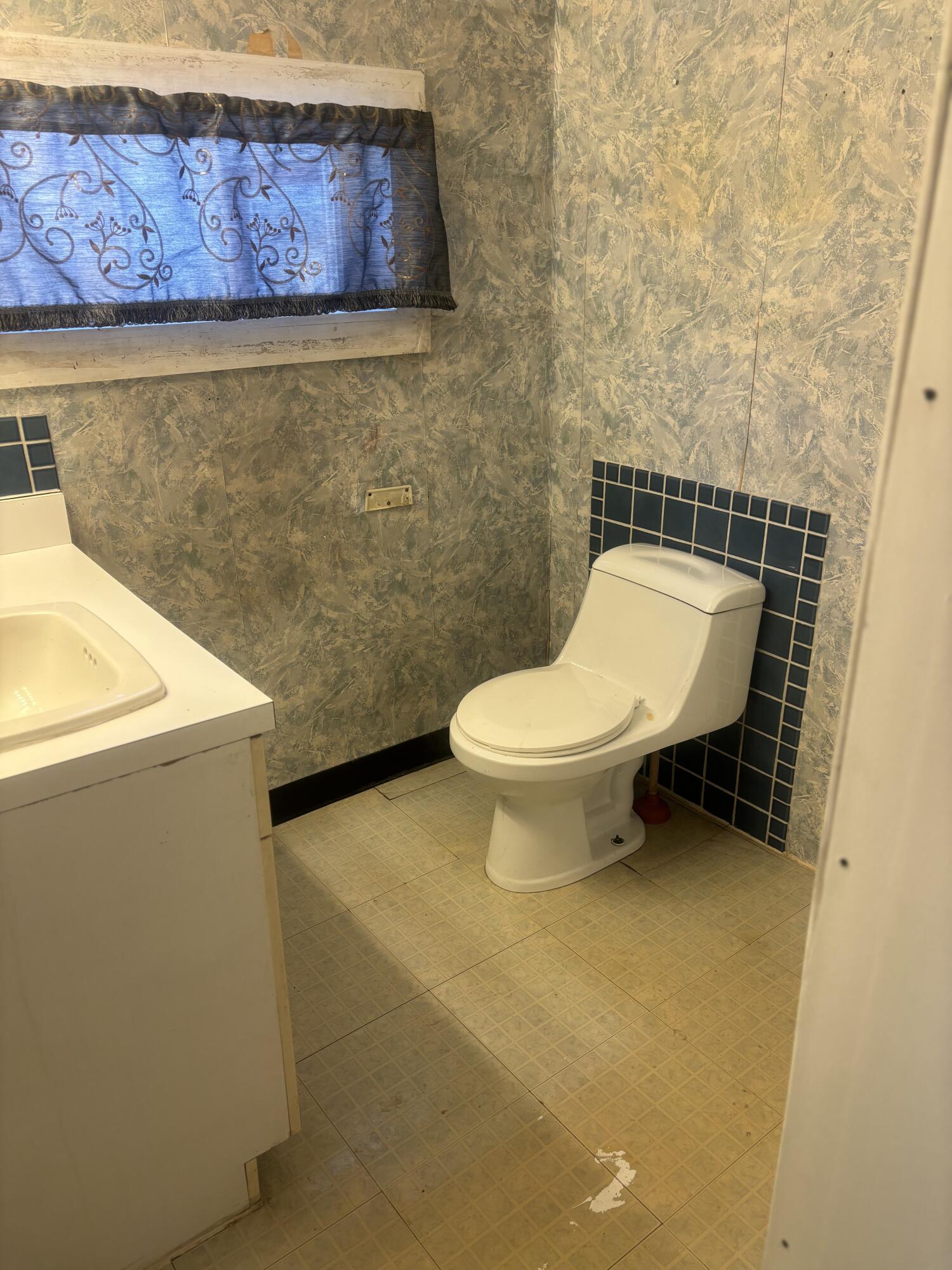 187 Gray Road Vassalboro, ME 04989 - Photo 13 of 31 IMG_6282