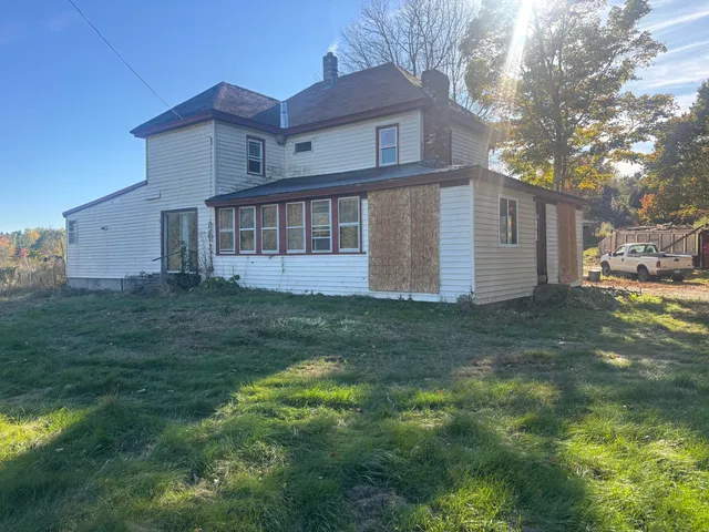 $269,000 | 187 Gray Road, Vassalboro, ME 04989