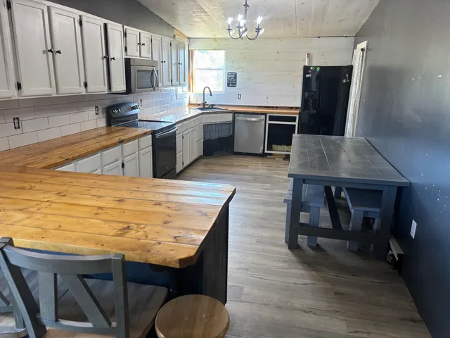 $269,000 | 187 Gray Road, Vassalboro, ME 04989