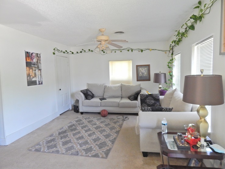 721 North 7th Street Rochelle, IL 61068 - Photo 3 of 13