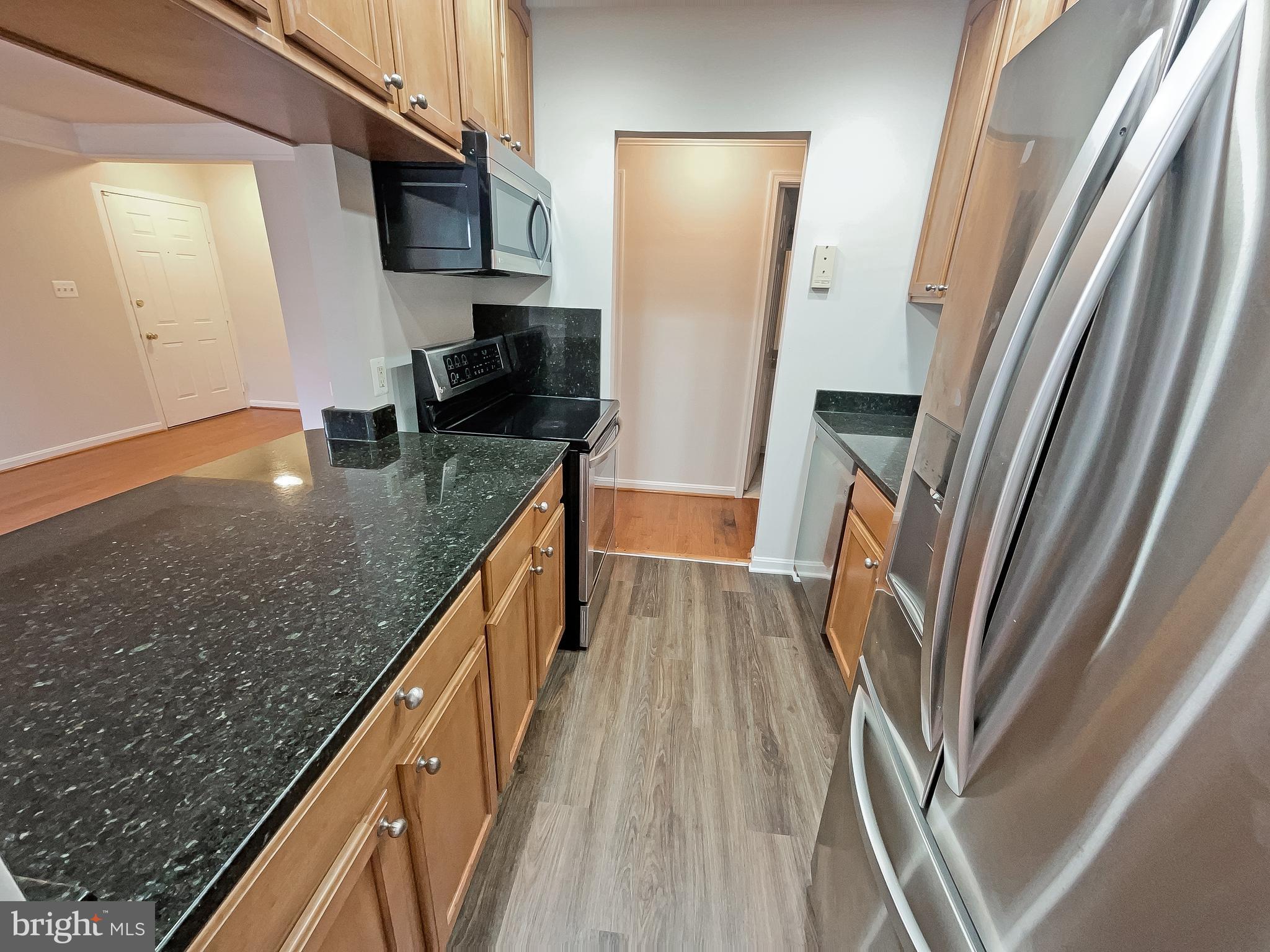 102 Westwick Court, Unit 2 Sterling, VA 20165 - Photo 6 of 17