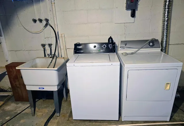 $154,900 | 408 2nd Street Northeast, Pipestone, MN 56164