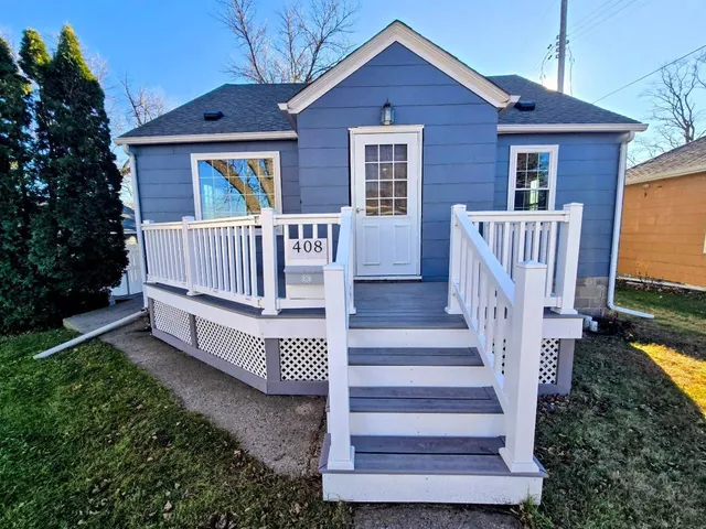 $154,900 | 408 2nd Street Northeast, Pipestone, MN 56164
