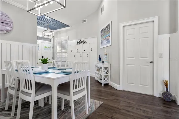 $4,700 | 4615 4th Ave Drive East, Bradenton, FL 34208