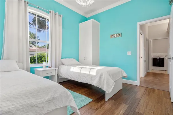 $4,700 | 4615 4th Ave Drive East, Bradenton, FL 34208